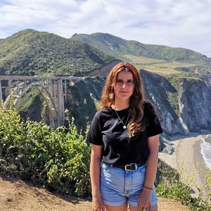 Meet your Posher, Annie-pier